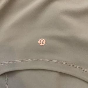 SIZE 2 LULULEMON HOODED DEFINE JACKET IN NULU